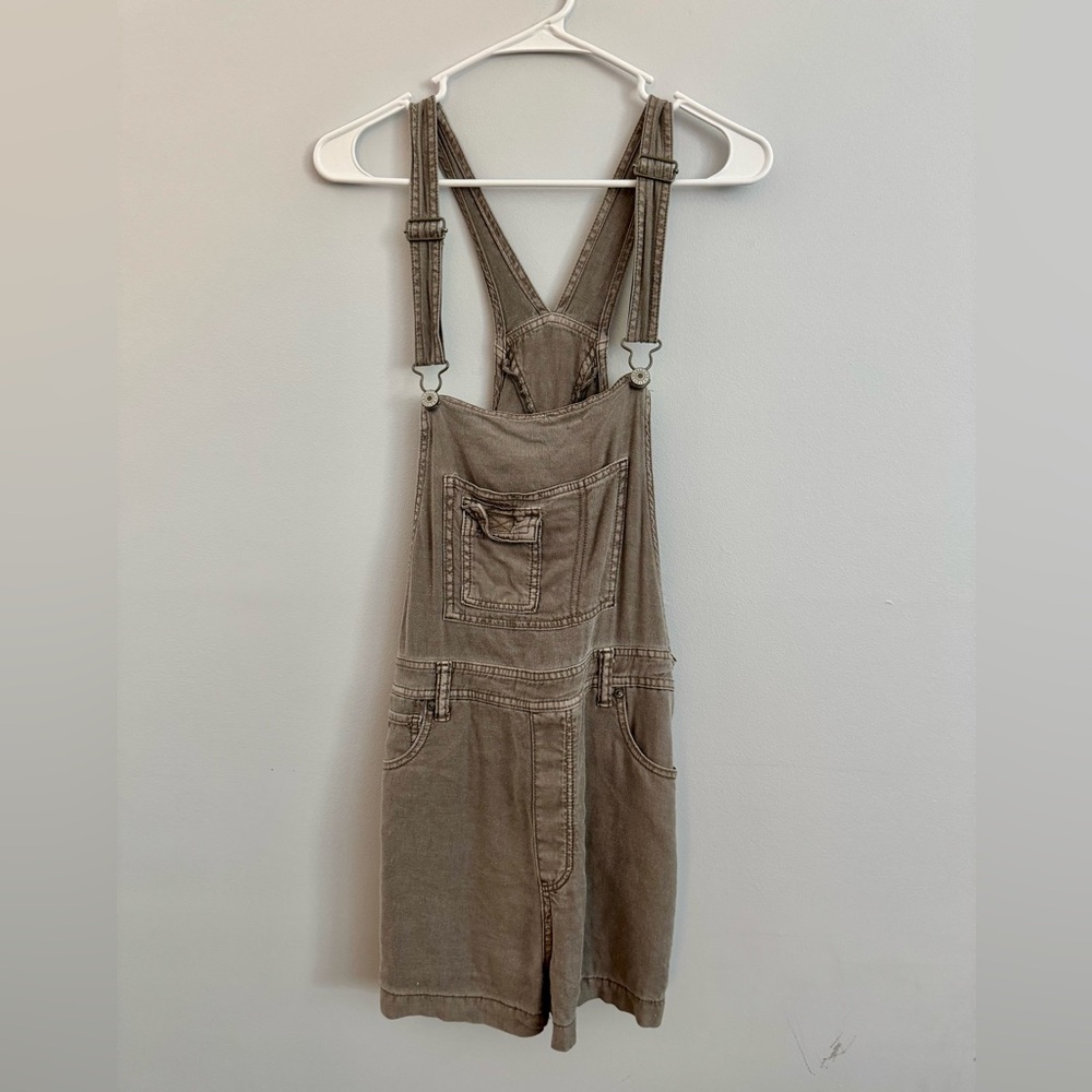 American Eagle Soft Linen Blend Sage Green Overall Shorts
